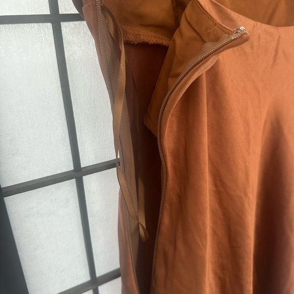 Selfie Leslie Well Versed Pleated Bust Split Midi Dress Chocolate Brown Small - Picture 8 of 10